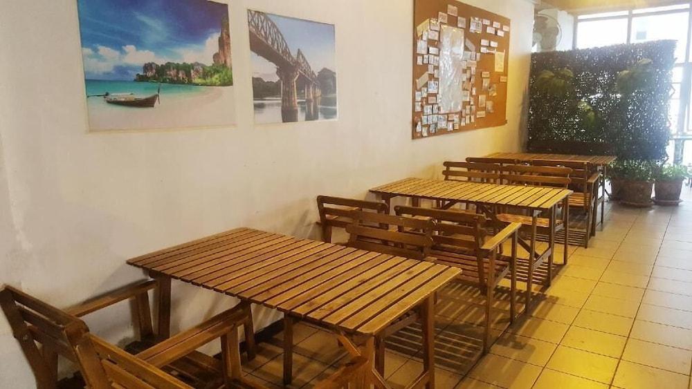 The Mixx Hostel Бангкок Экстерьер фото